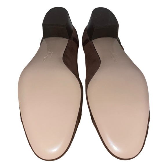 SALVATORE FERRAGAMO Vara Pump Low
Heel Suede and Patent Leather Size 9.5 C New - Picture 10 of 16